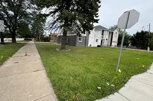 7001 N Cicero Ave, Lincolnwood, IL 60712 - Photo 3