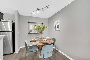 426 Handel Ct, Wheaton, IL 60189 - Photo 7