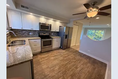9386 Bay Colony Drive #3S, Des Plaines, IL 60016 - Photo 3
