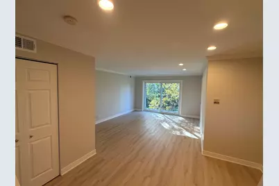 9386 Bay Colony Drive #3S, Des Plaines, IL 60016 - Photo 5