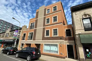 817 Chicago Ave, Evanston, IL 60202 - Photo 1