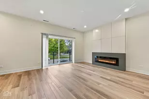 4605 S Prairie Ave, Chicago, IL 60653 - Photo 7
