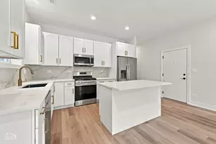4605 S Prairie Ave, Chicago, IL 60653 - Photo 13