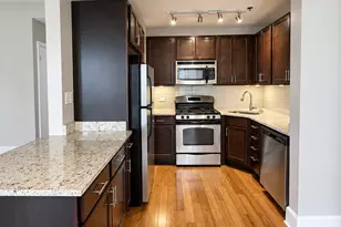 3170 N Sheridan Rd, Chicago, IL 60657 - Photo 11
