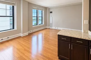 3170 N Sheridan Rd, Chicago, IL 60657 - Photo 9