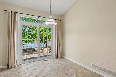 1360 Mansfield Drive, Aurora, IL 60502 - Photo 9