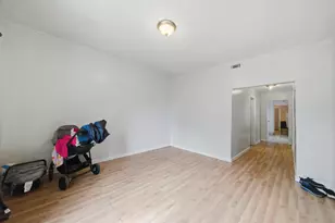 8914 S Exchange Ave, Chicago, IL 60617 - Photo 3