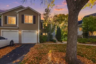 2107 Southwind Cir, Schaumburg, IL 60194 - Photo 1