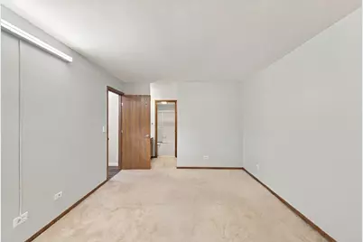 2107 Southwind Circle, Schaumburg, IL 60194 - Photo 9