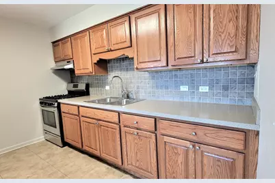 2820 Dundee Road #10B, Northbrook, IL 60062 - Photo 7