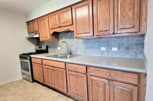 2820 Dundee Rd, Northbrook, IL 60062 - Photo 7