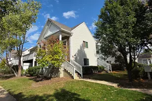 214 Hidden Creek Ln, North Aurora, IL 60542 - Photo 3