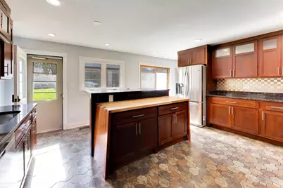655 Flagstaff Lane, Hoffman Estates, IL 60169 - Photo 13