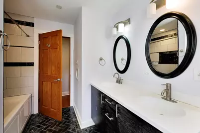 655 Flagstaff Lane, Hoffman Estates, IL 60169 - Photo 19
