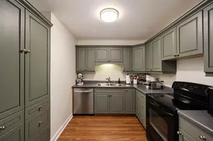 5400 Astor Ln, Rolling Meadows, IL 60008 - Photo 11