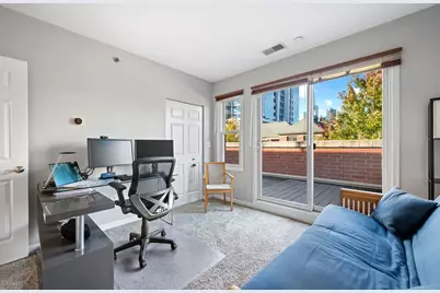 327 E 17th Street, Chicago, IL 60616 - Photo 13