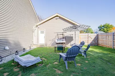 1043 Plum Tree Drive, Crystal Lake, IL 60014 - Photo 17