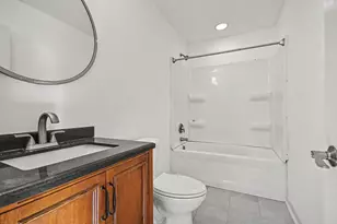 7900 W 71st St, Bridgeview, IL 60455 - Photo 11