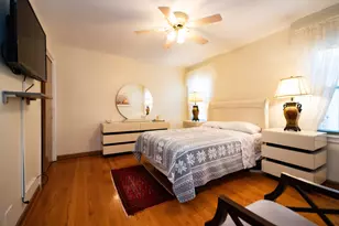 2804 W Estes Ave, Chicago, IL 60645 - Photo 15