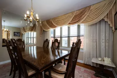 2804 W Estes Avenue, Chicago, IL 60645 - Photo 9