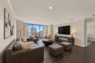 1250 N Dearborn St, Chicago, IL 60610 - Photo 3