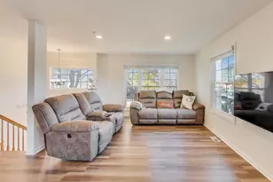 1612 Fox Run Dr, Arlington Heights, IL 60004 - Photo 7