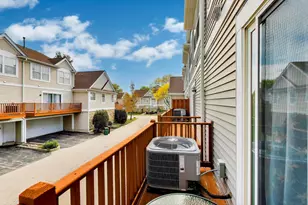 1612 Fox Run Dr, Arlington Heights, IL 60004 - Photo 29