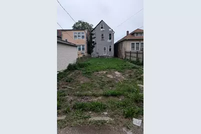 8318 S Manistee Avenue, Chicago, IL 60617 - Photo 3