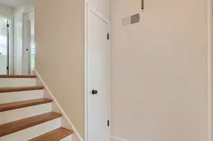 5320 Suffield Ct, Skokie, IL 60077 - Photo 7