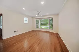 5320 Suffield Ct, Skokie, IL 60077 - Photo 3