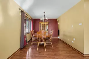 1132 E 166th Pl, South Holland, IL 60473 - Photo 5