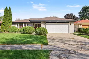 1132 E 166th Pl, South Holland, IL 60473 - Photo 1
