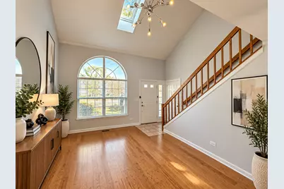 437 Ascot Lane, Streamwood, IL 60107 - Photo 3