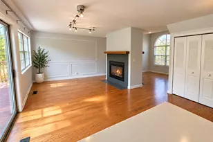 437 Ascot Ln, Streamwood, IL 60107 - Photo 7