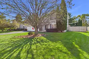 1880 Broadmoor Rd, Rockton, IL 61072 - Photo 3