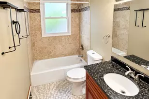 1339 Prince Dr, South Holland, IL 60473 - Photo 9