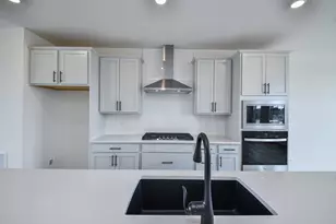 1708 Espacio Dr, Naperville, IL 60563 - Photo 15