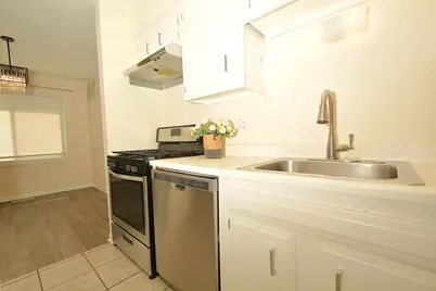 3018 Roberts Drive #5, Woodridge, IL 60517 - Photo 7