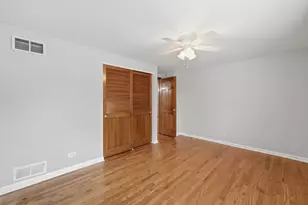 902 N Rohlwing Rd, Palatine, IL 60074 - Photo 23