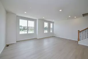 1710 Espacio Dr, Naperville, IL 60563 - Photo 9