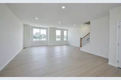 1710 Espacio Drive #3005, Naperville, IL 60563 - Photo 7