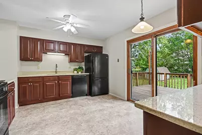 409 N Glengarry Drive, Geneva, IL 60134 - Photo 7