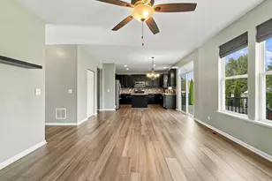 2320 Amsterdam Cir, Montgomery, IL 60538 - Photo 15