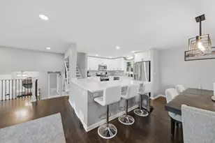 10324 S Kolmar Ave, Oak Lawn, IL 60453 - Photo 7