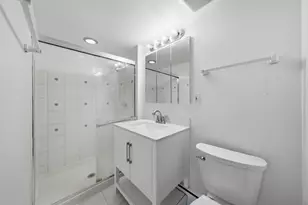 1473 E Park Pl, Chicago, IL 60637 - Photo 23