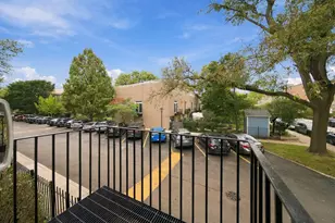 1473 E Park Pl, Chicago, IL 60637 - Photo 7
