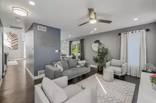 2011 Crossing Ln, Naperville, IL 60540 - Photo 17