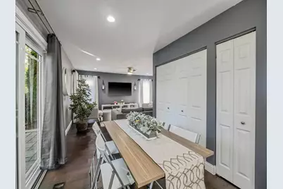 2011 Crossing Lane, Naperville, IL 60540 - Photo 13