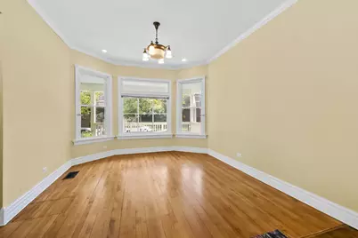 6742 N Glenwood Avenue, Chicago, IL 60626 - Photo 7