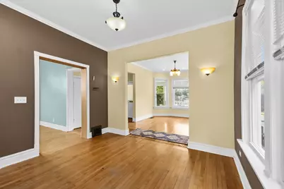 6742 N Glenwood Avenue, Chicago, IL 60626 - Photo 11